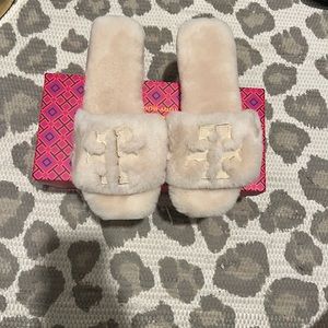 Tory Burch Slippers NEVER WORN- dust bag included in box